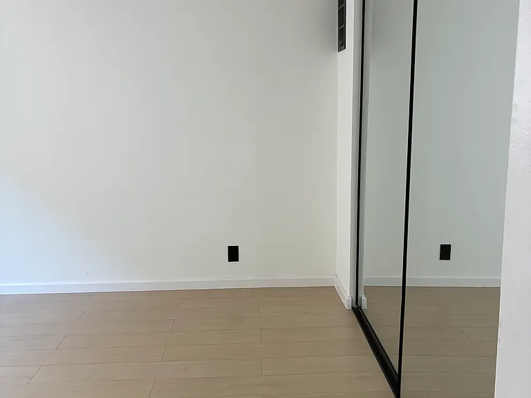 1250 N Kingsley Dr #104 — Photo 11
