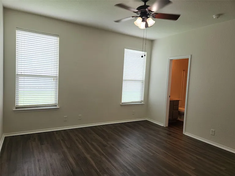 205 Beech Dr — Photo 5