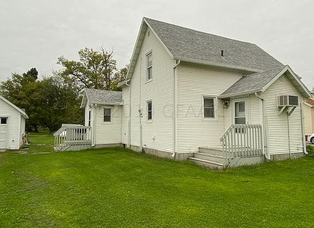 1st image of 302 N Hubbard Ave