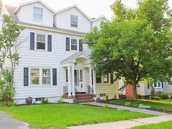 4th image of 316 Scott Ave