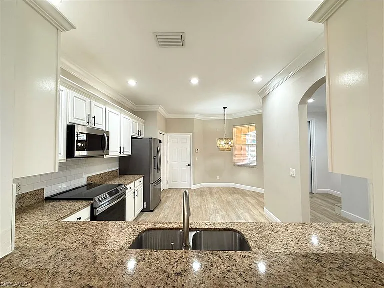 9723 Heatherstone Lake Ct #5 — Photo 7