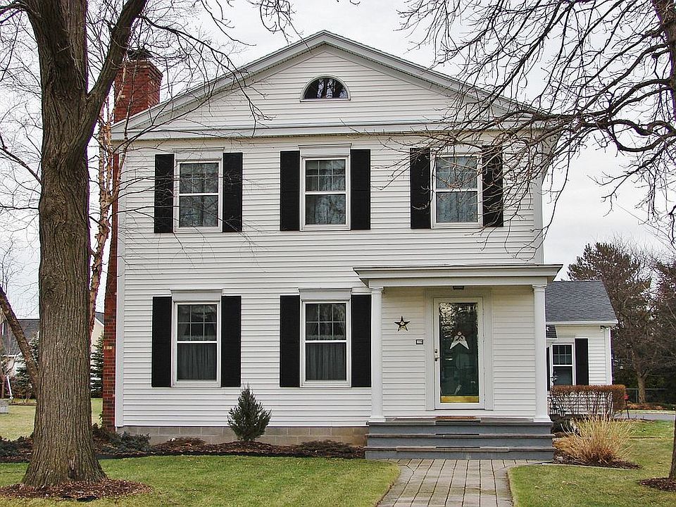 1st image of 51 Hamlin Dr