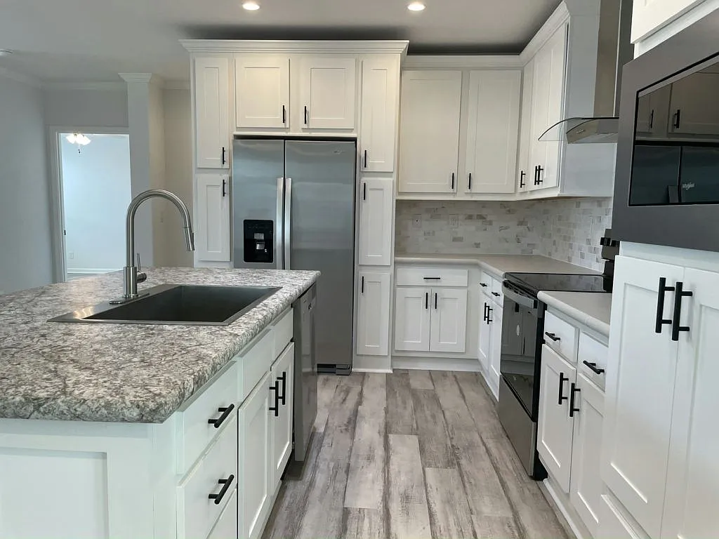 3 bed, 2.5 bath, 1460 sqft, $1,699 — Photo 2