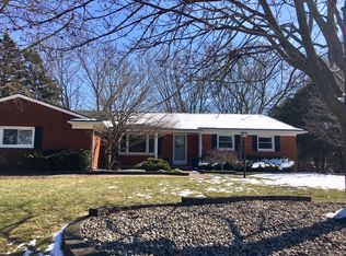 6634 Fredmoor Dr, Troy, MI 48098