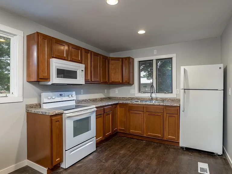 138 Depot St #A — Photo 1