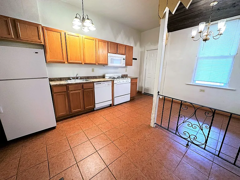 Shadyside - Apartments for Rent in Pittsburgh — Photo 7
