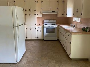 1457 Peterson Ln, Santa Rosa, CA 95403