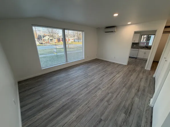 616 Louisiana Ave #1, Perrysburg, OH 43551