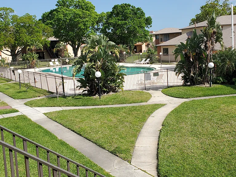 240 San Juan Cir — Photo 9