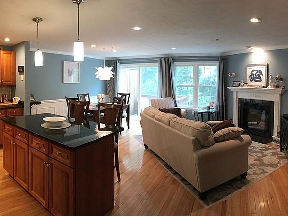 3rd image of 14 Quarter Horse Ln