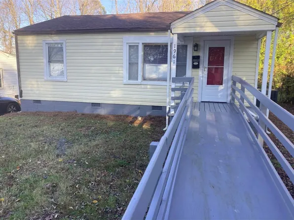 1961 Bloomfield Dr, Winston Salem, NC 27107
