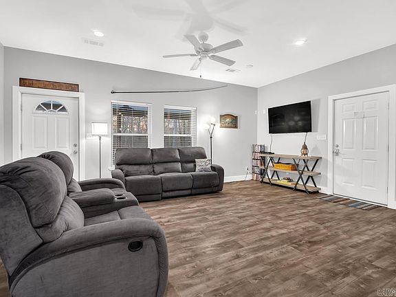 5th image of 10176 Nimrod St