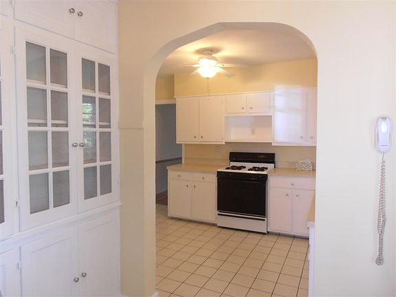 5th image of 3943 Whitfield Dr