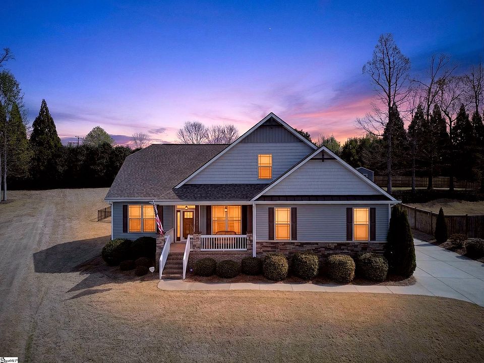 1st image of 218 Willowgreen Way