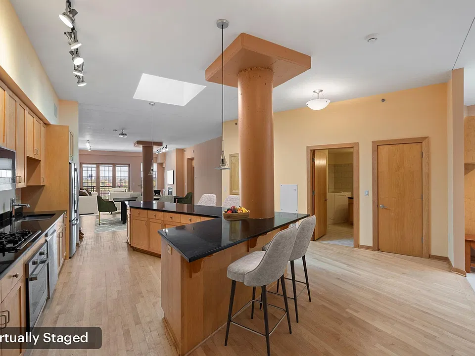 408 N 1st St #704