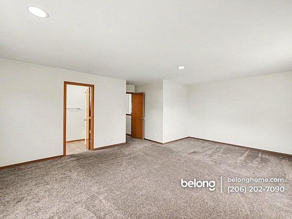 4th image of 17904 97th Ln E
