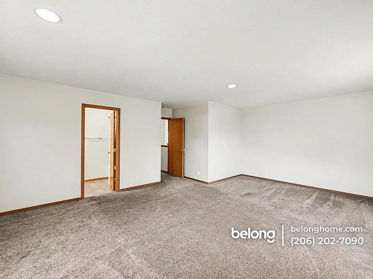 17904 97th Ln E — Photo 4
