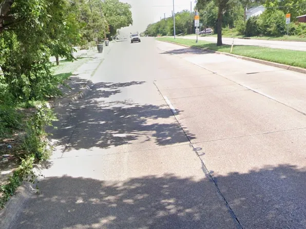 2617 N Masters Dr, Dallas, TX 75227