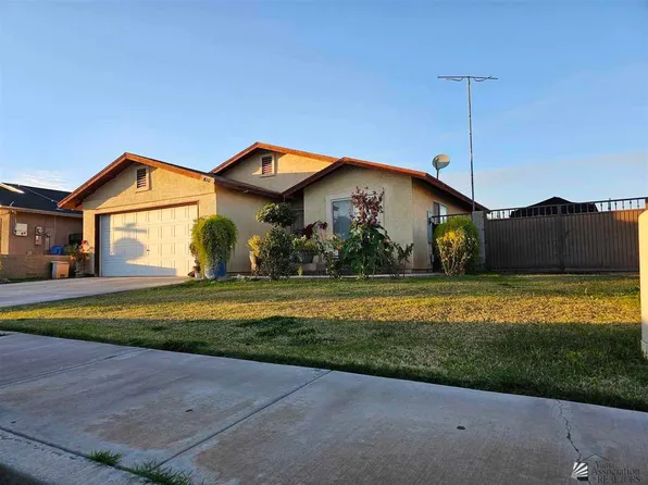 810 W Ramona St, Somerton, AZ 85350