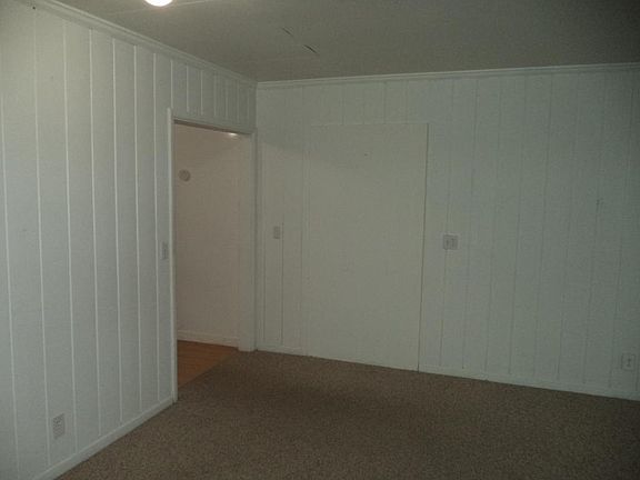 5th image of 365 Holly Dr