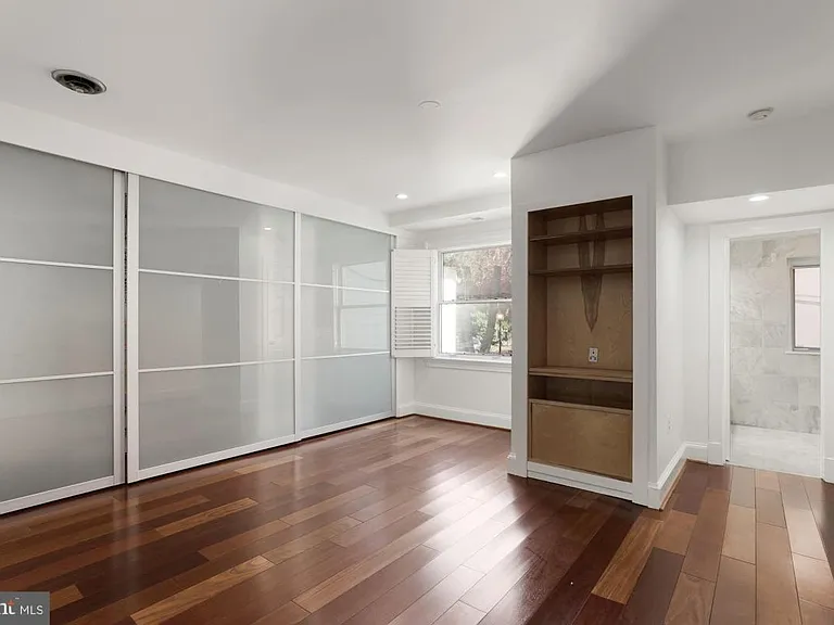 1675 Wisconsin Ave NW — Photo 17