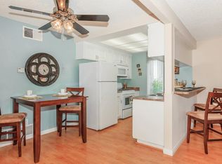 1422 Walnut Ave APT 105, Tustin, CA 92780