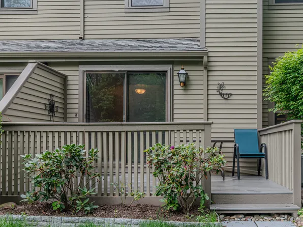 1103 Metacomet Drive #113, Meriden, CT 06450