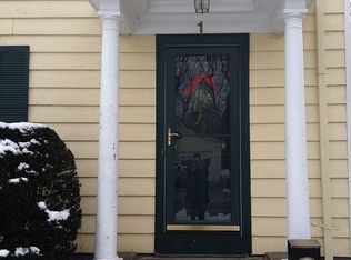 1 Roosevelt Rd, Salem, MA 01970