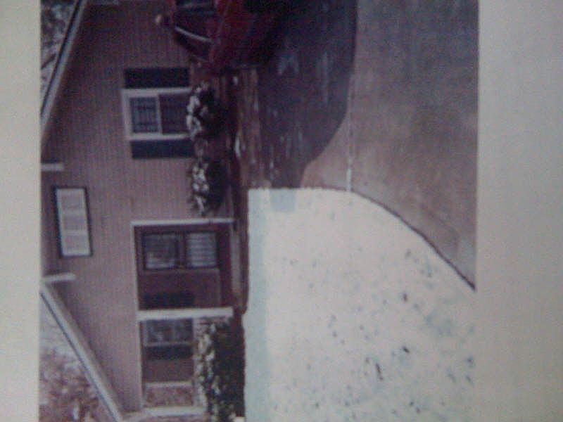 2nd image of 727 Church St NW
