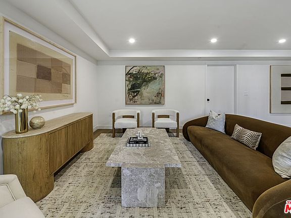 2nd image of 333 N Palm Dr #310