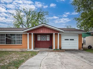 206 W Cantu Rd, Del Rio, TX 78840