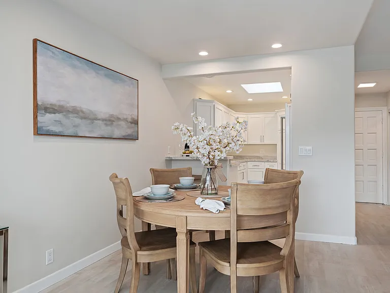 1046 Fairway Rd — Photo 7
