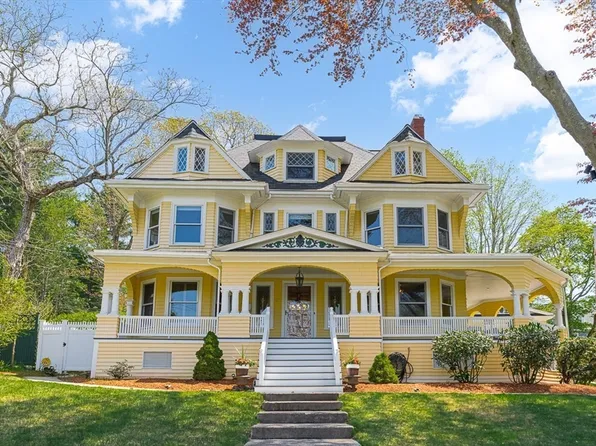 112 Highland Ave, Winchester, MA 01890
