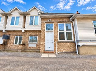51 Eastchester Ave #3, Saint Catharines, ON L2P 2Y6