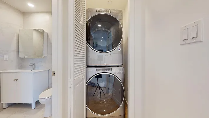 Rented by Bond New York | media 36