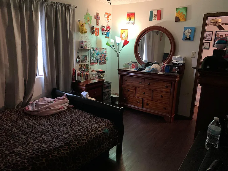 12810 Chromite St — Photo 5