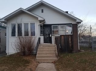 1049 Eaton St, Hammond, IN 46320