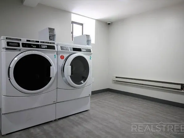 1259 Lincoln Place image 5 of 8