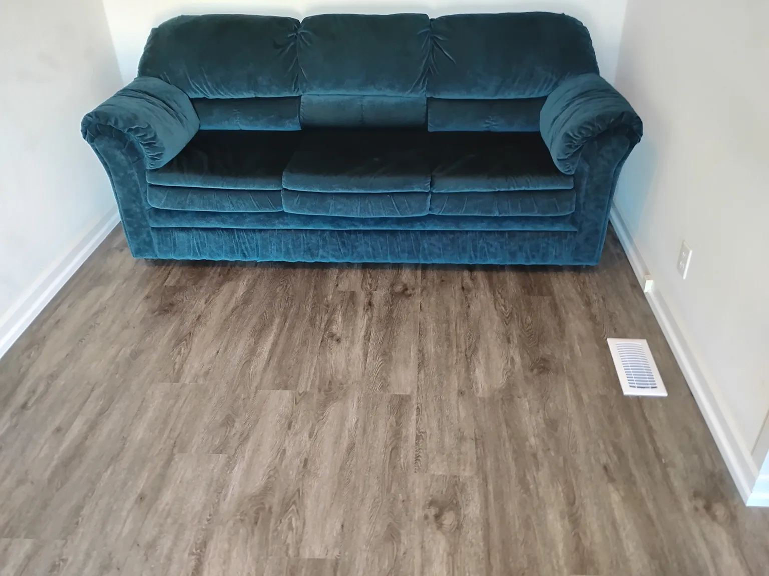 1 bed, 490 sqft, $550 — Photo 1