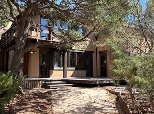 9B Old Dog Run #B, Santa Fe, NM 87508
