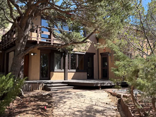 9B Old Dog Run #B, Santa Fe, NM 87508