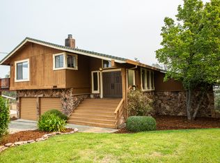 4635 Castle Ct, Redding, CA 96001