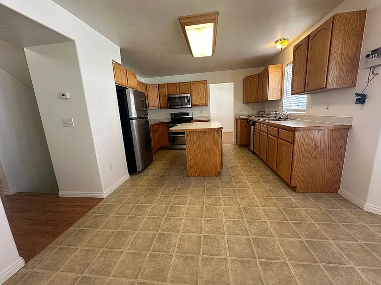 2511 Goodnight Dr — Photo 21