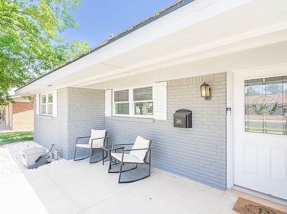 3rd image of 3411 Shell Ave