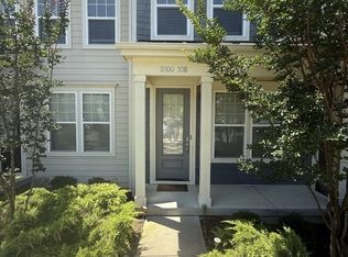 2800 Bedford Green Dr #108, Raleigh, NC 27604
