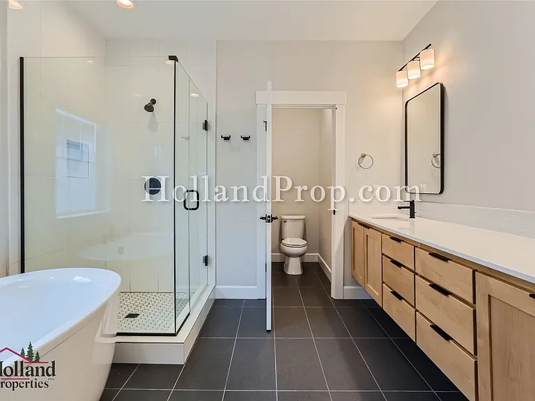 7045 SE Genrosa St — Photo 11