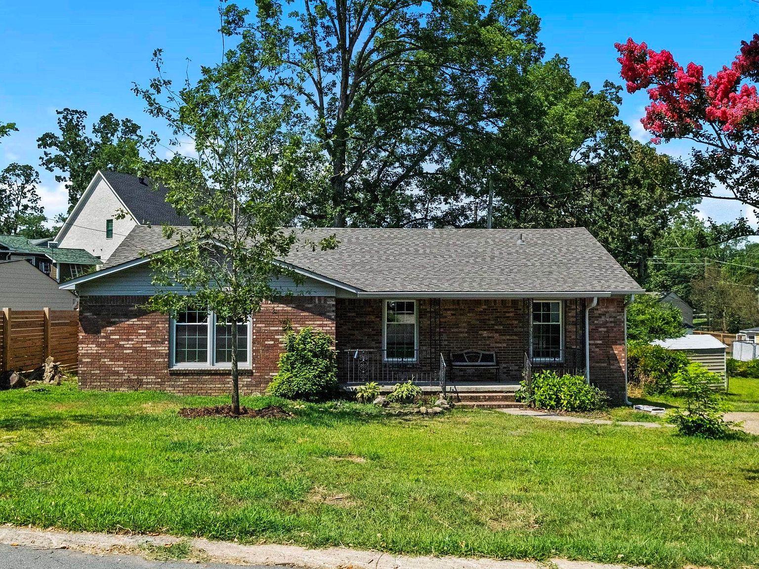 218 Englewood Rd, Cammack Village, AR 72207 MLS 24023640 Zillow