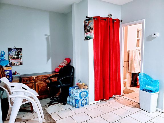 5th image of 704 Communipaw Ave Floor 1