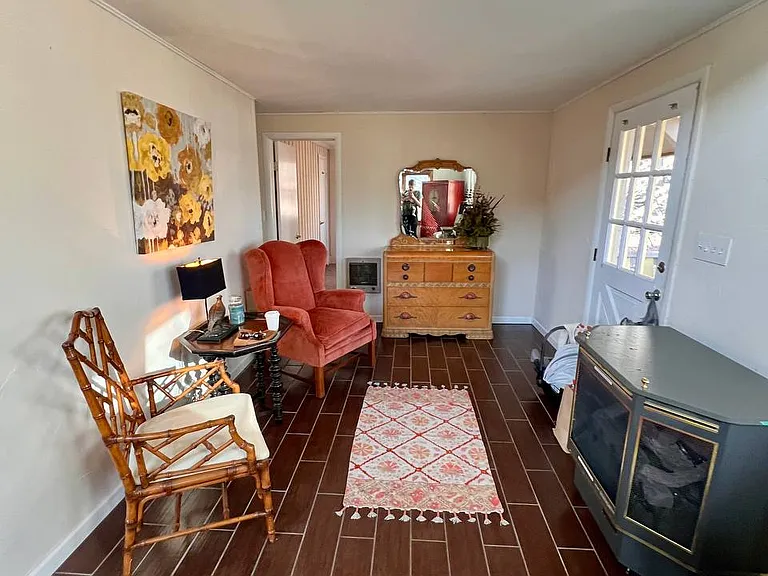 1552 Skyland Dr — Photo 11