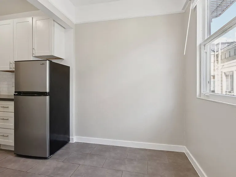 1520 Gough Street — Photo 26
